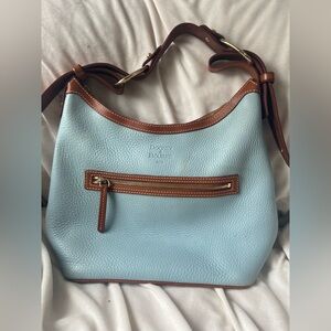 🩵🤎 Dooney & Bourke Baby Blue slouchy Bag